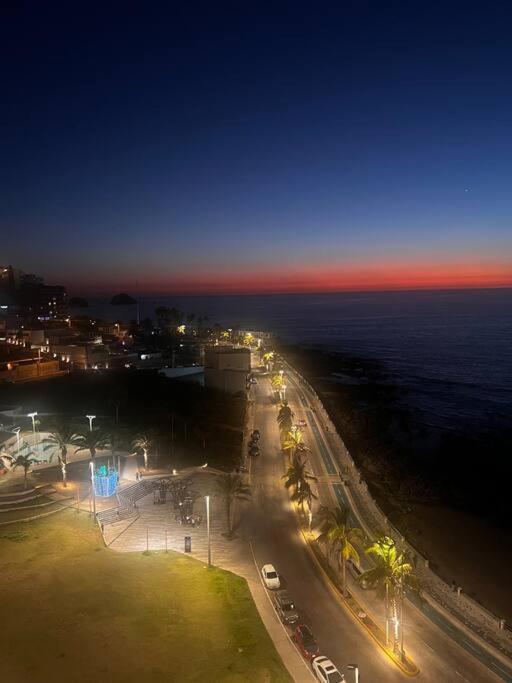 Appartamento Malecon Vista Al Mar Alberca Infinity Jacuzzi Gym Mazatlán Esterno foto